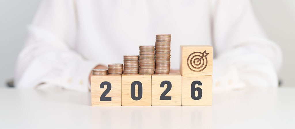 2026-with-Coins-stack-and-dartboard-icon.-Strategy-goal-Money-Budget-for-HOA-2048x900